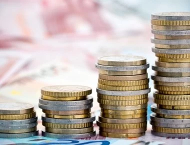 Τους όρους της επιστροφής της ελληνικής οικονομίας στις αγορές αναλύουν τρεις οικονομολόγοι πανεπιστημιακοί